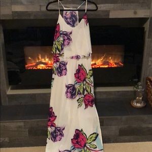 White floral maxi dress